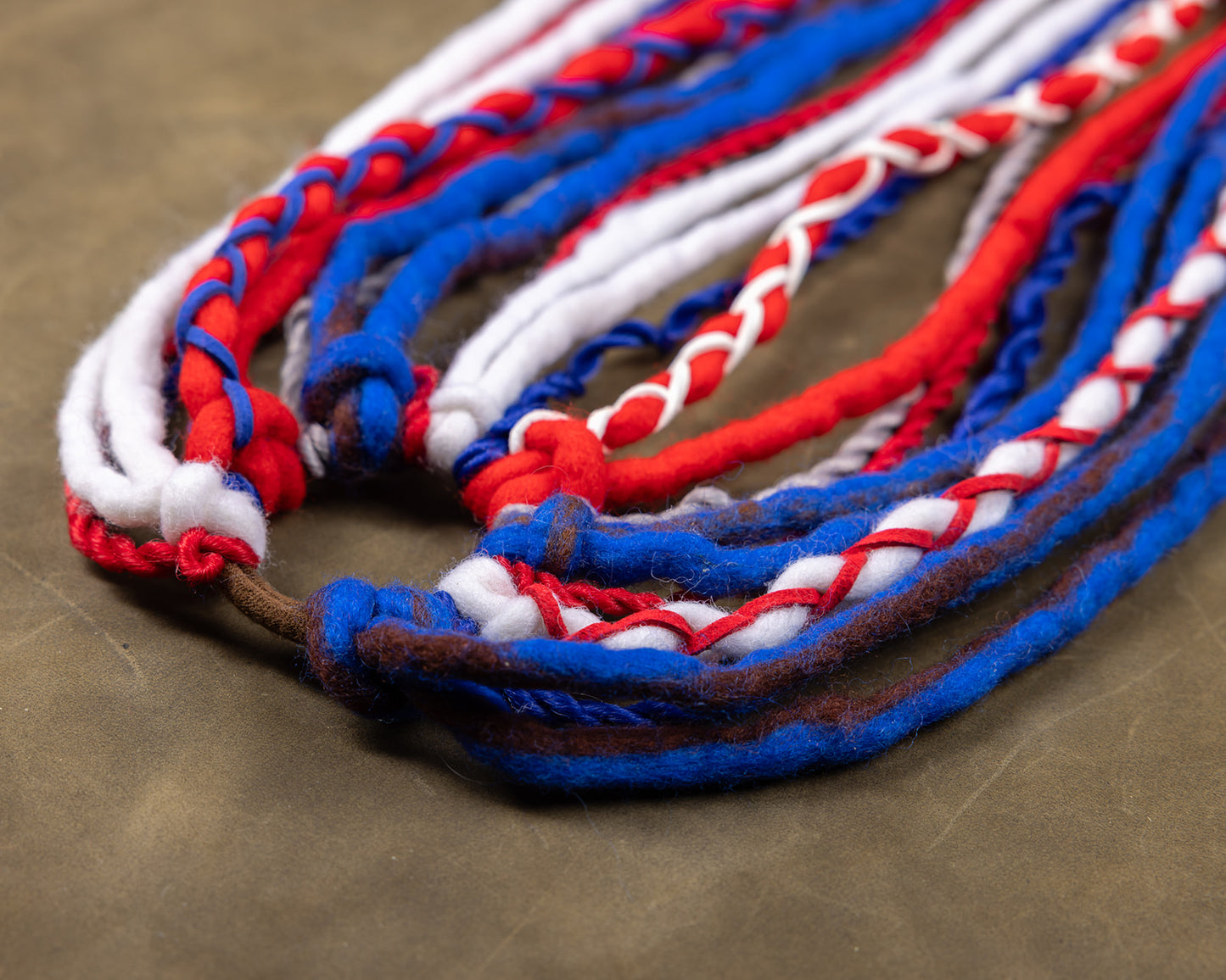 USA Dreads knotted-UP