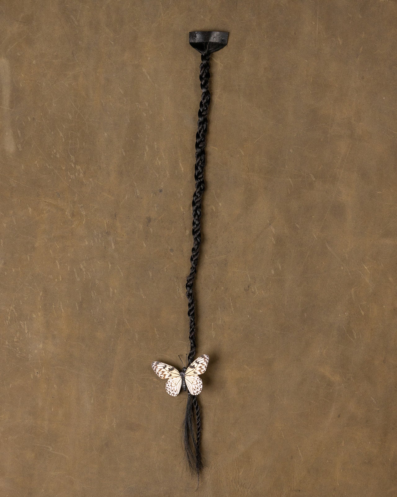 Butterfly Braid Neutral White - Black Stone