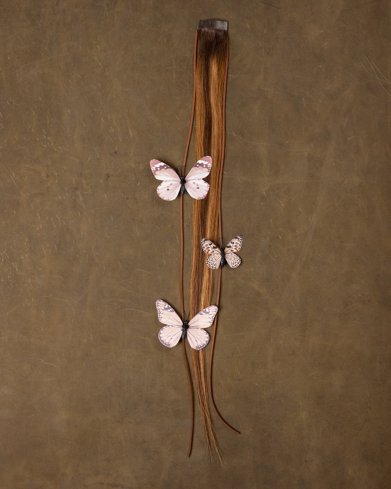 Butterfly Chain Blush Pink - Gibson
