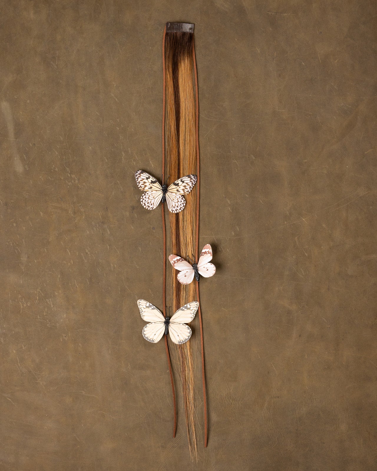 Butterfly Chain Neutral White - Gibson