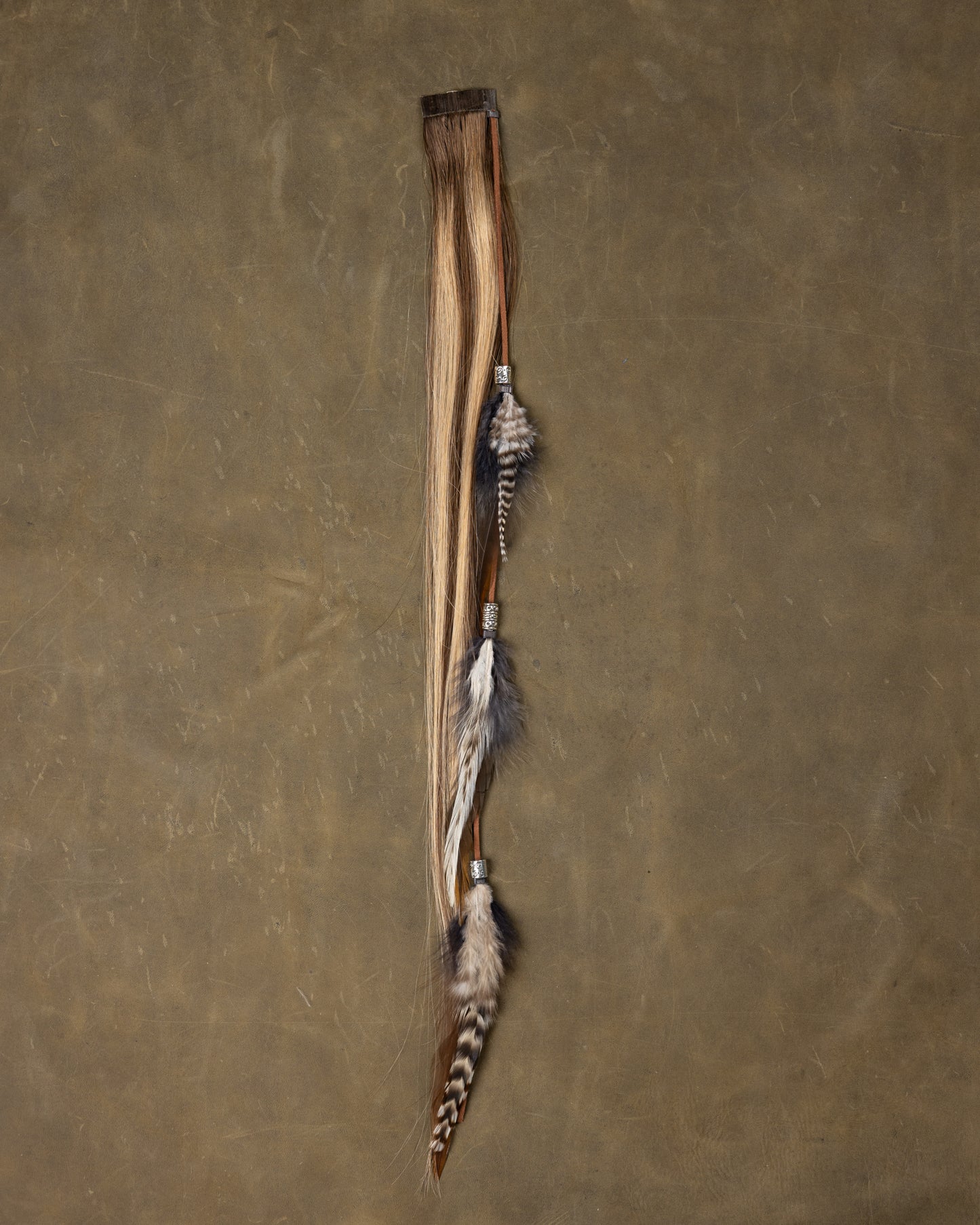 Silver Bead Feather Chain - Mica