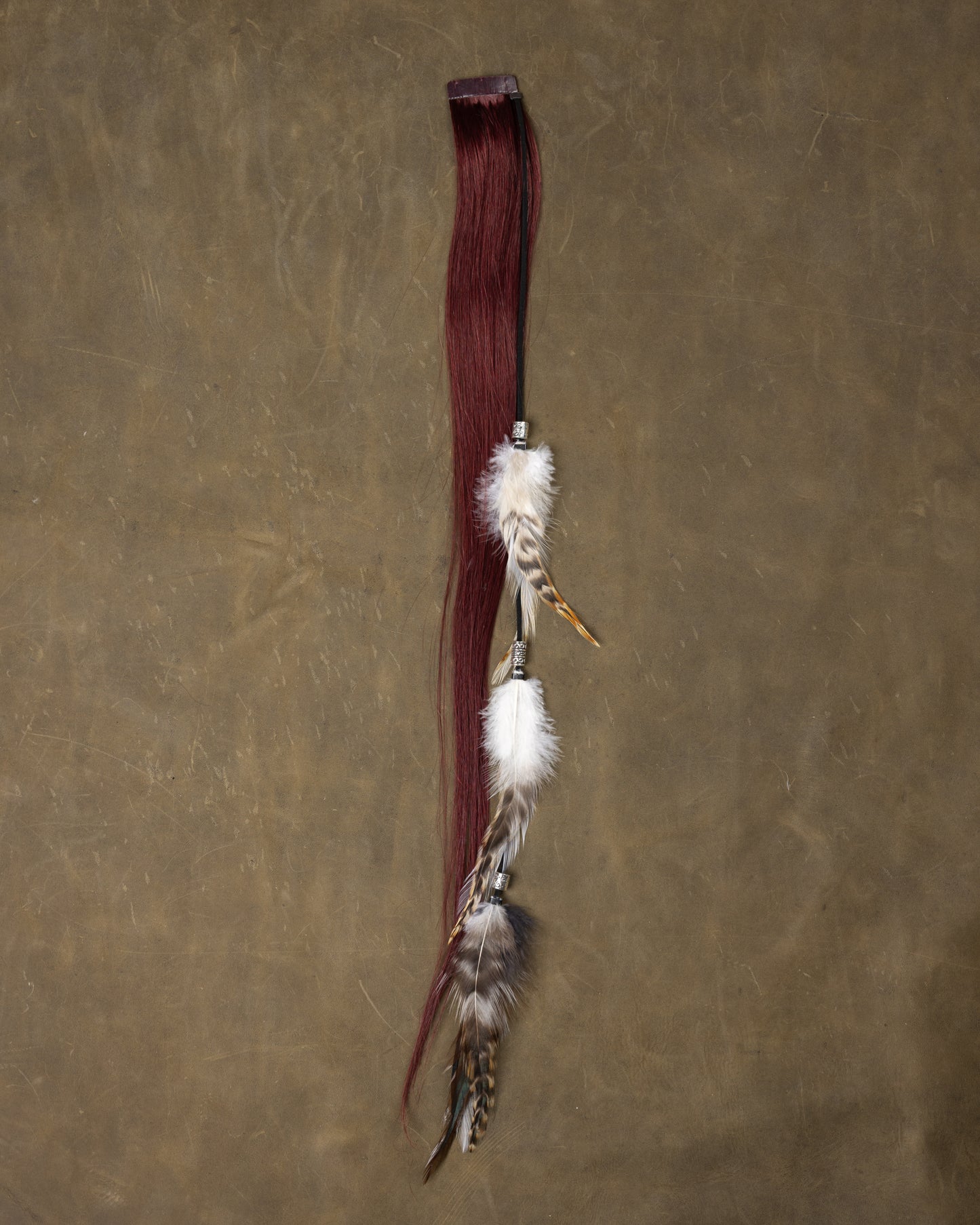 White Swan Feather Chain - Burgundy