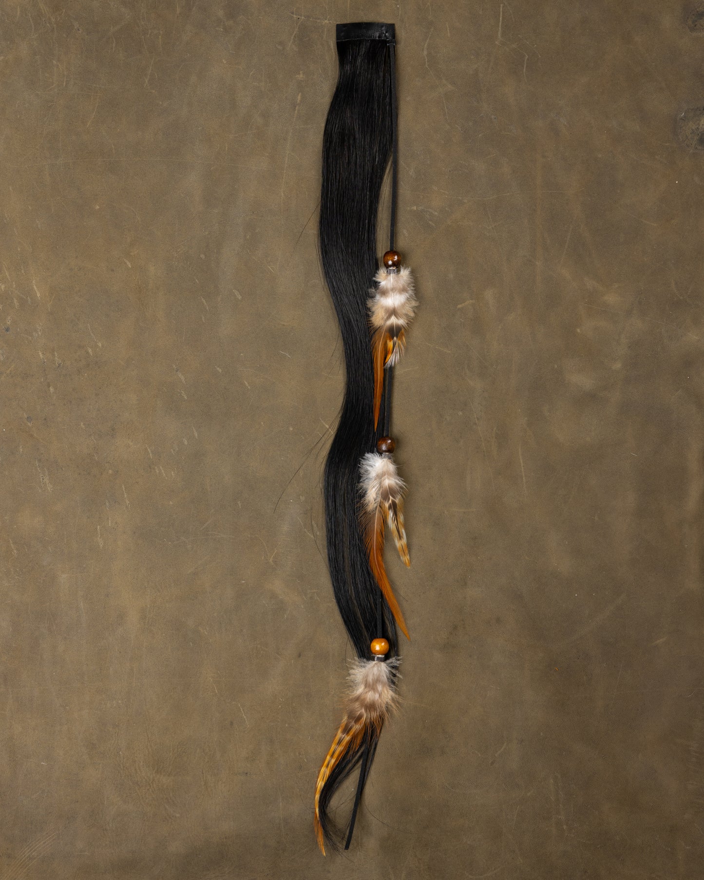 Wood Bead Feather Chain - Black Stone