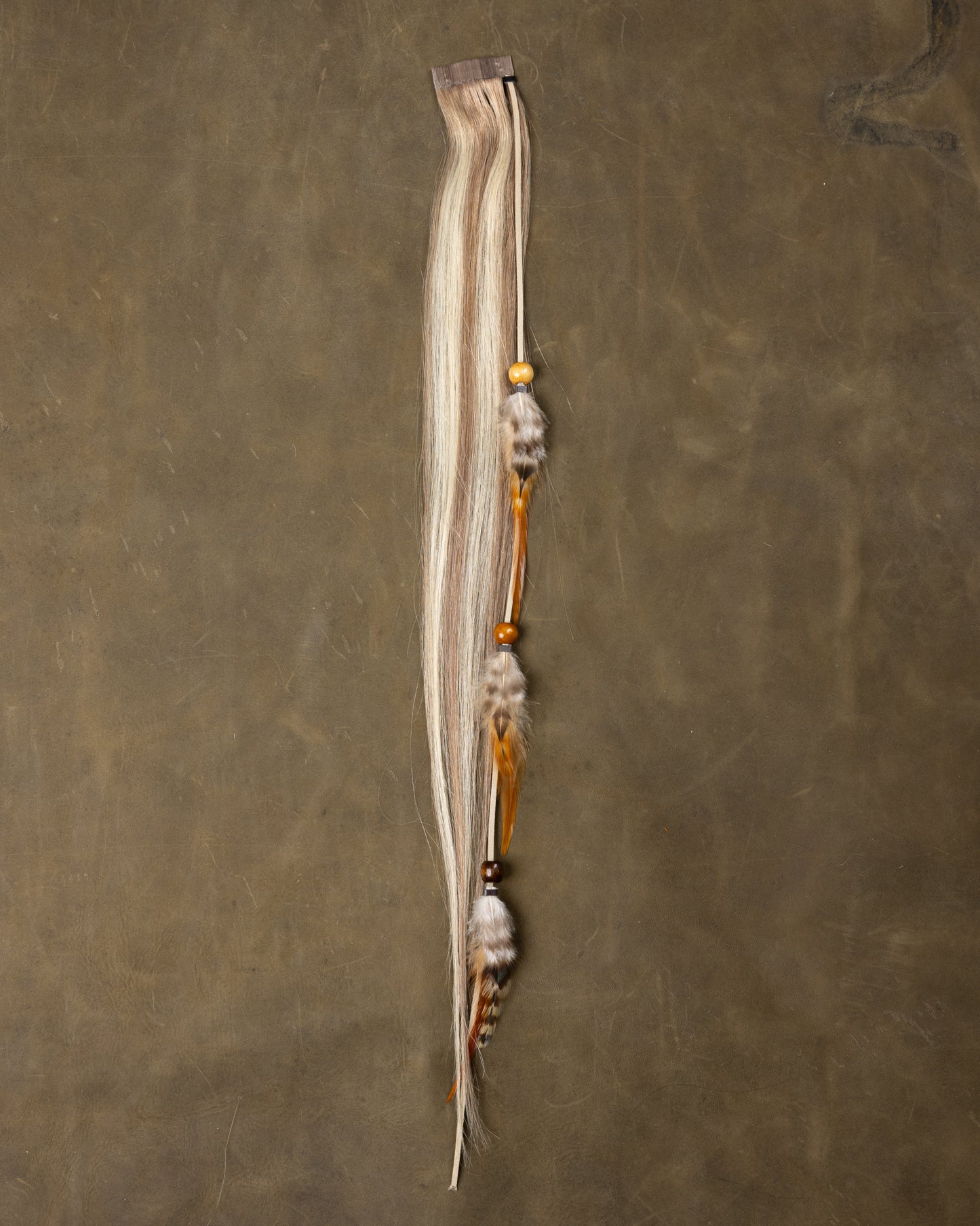 Wood Bead Feather Chain - Charolais