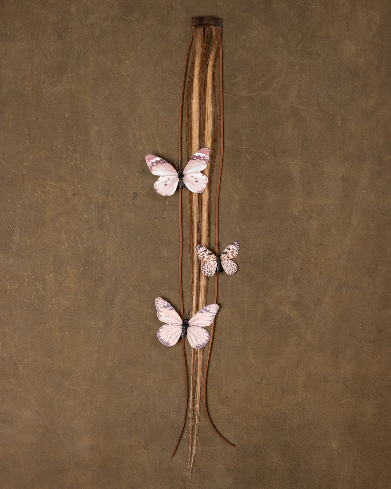 Butterfly Chain Blush Pink - Mica