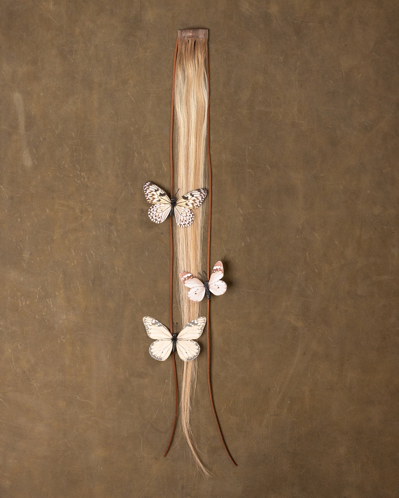 Butterfly Chain Neutral White - Charolais