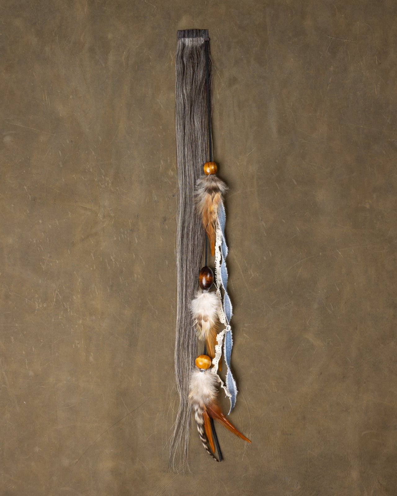 Denim & Lace Feather Chain - Salt & Pepper