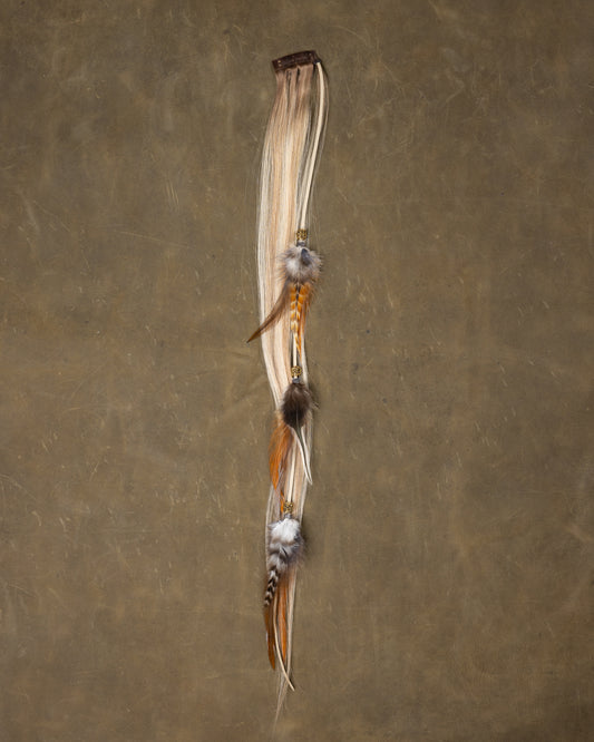 Gold Bead Feather Chain - Charolais