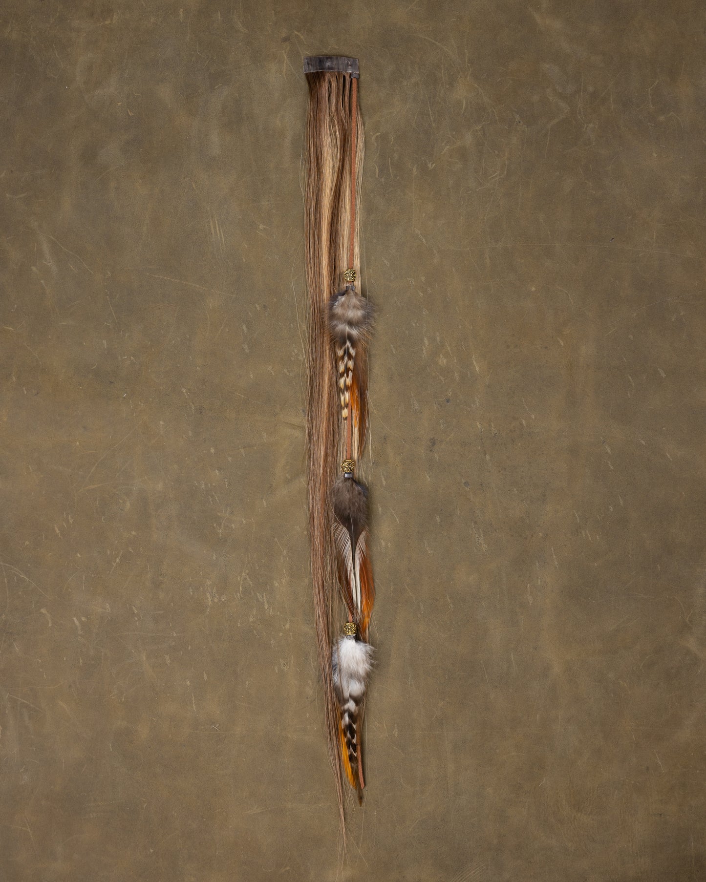Gold Bead Feather Chain - Mica