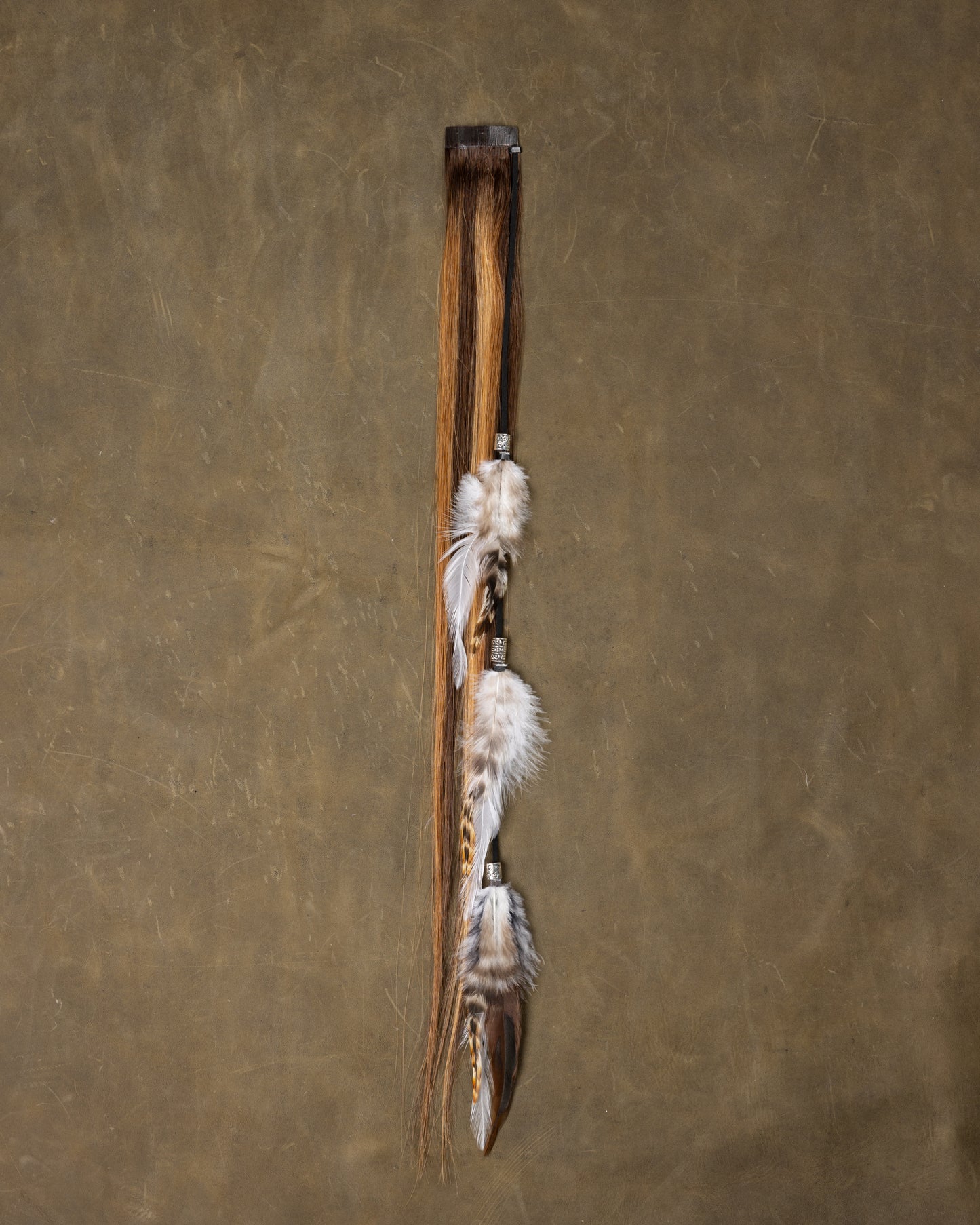 White Swan Feather Chain - Autumn